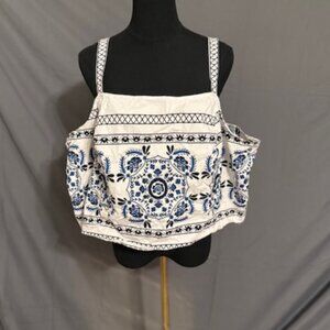 LANE BRYANT Crop Top Size 26/28